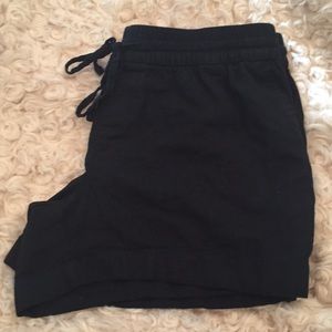 Old Navy Black Linen Blend Shorts size M
